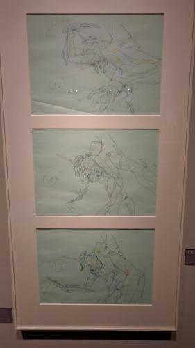 Eva-01 sacando cuchillo progresivo