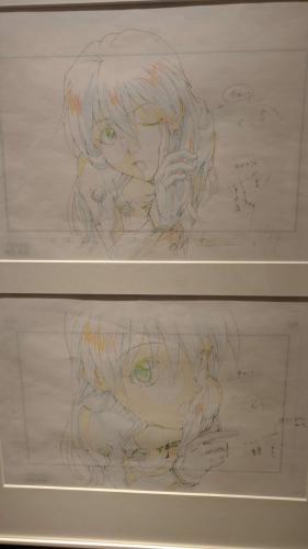 Boceto Asuka arreglandose para ponerse el suitplug provisional